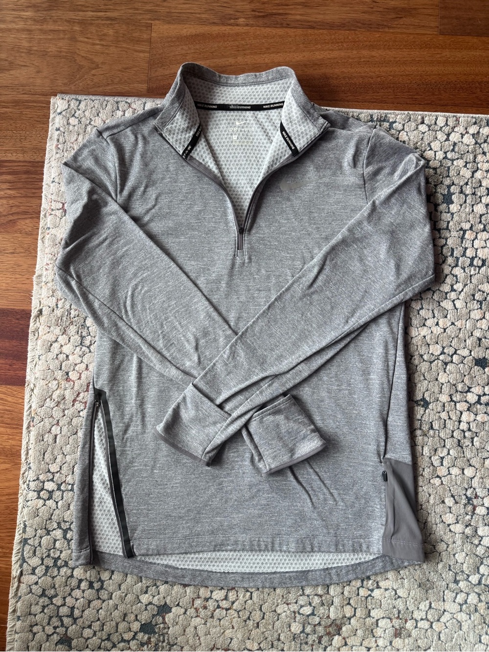Nike Running Men's Light Gray Therma Sphere Element 1/2 Zip Top (M)